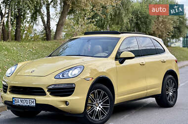 Позашляховик / Кросовер Porsche Cayenne 2010 в 