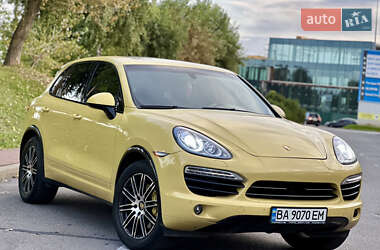 Позашляховик / Кросовер Porsche Cayenne 2010 в 