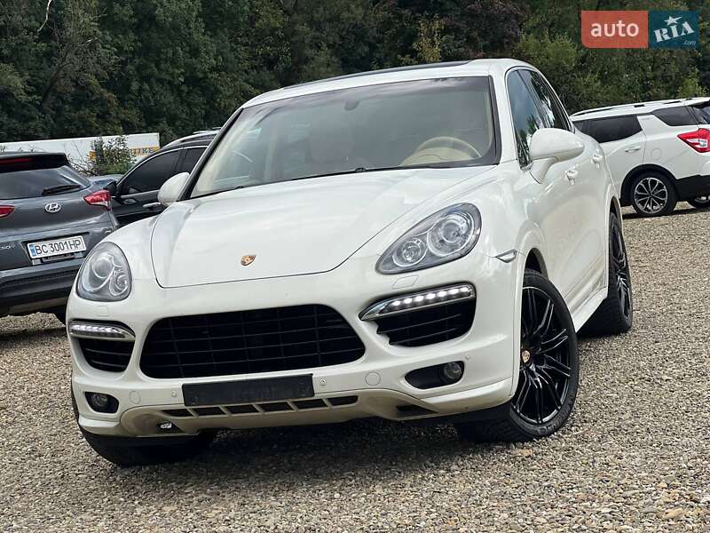 Внедорожник / Кроссовер Porsche Cayenne 2011 в Стрые