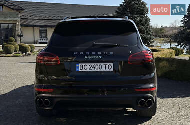 Позашляховик / Кросовер Porsche Cayenne 2017 в 