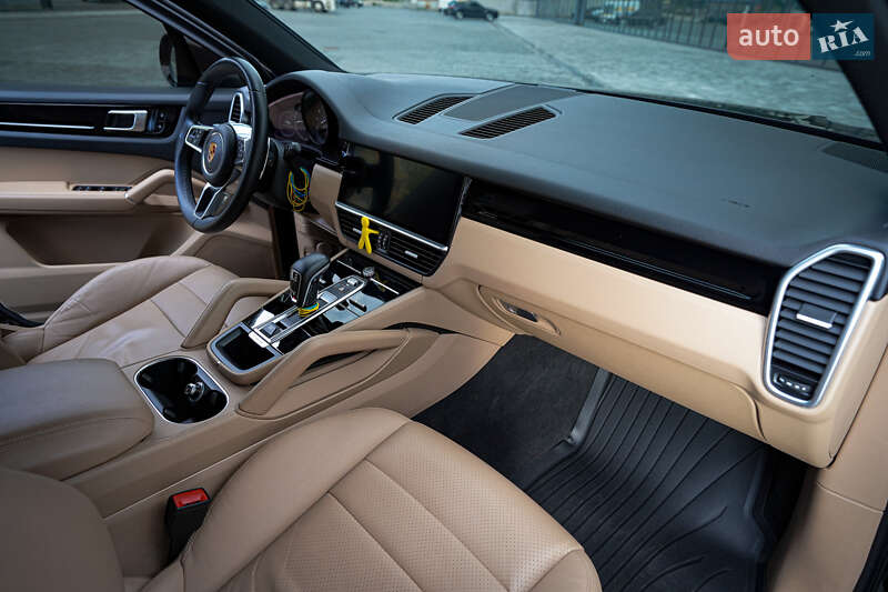 Позашляховик / Кросовер Porsche Cayenne 2019 в Дніпрі