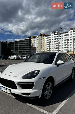 Позашляховик / Кросовер Porsche Cayenne 2011 в Микуличині