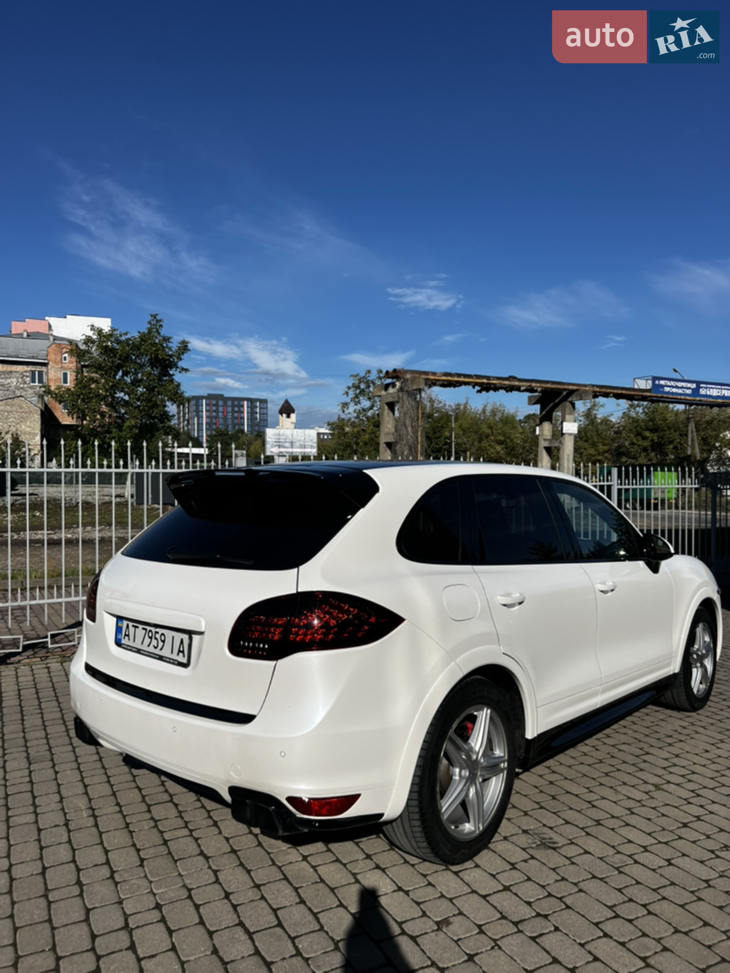 2011 Porsche Cayenne - мініатюра 11