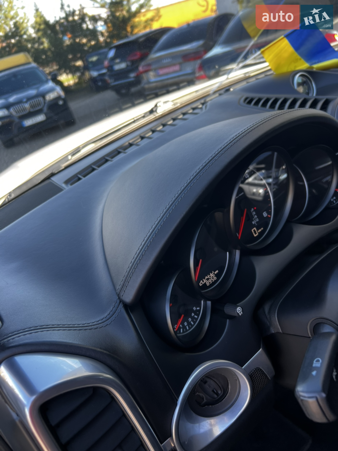 2011 Porsche Cayenne - мініатюра 24