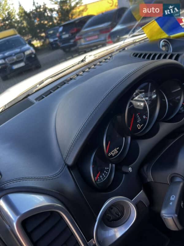 Внедорожник / Кроссовер Porsche Cayenne 2011 в Микуличине