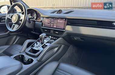 Позашляховик / Кросовер Porsche Cayenne 2020 в 