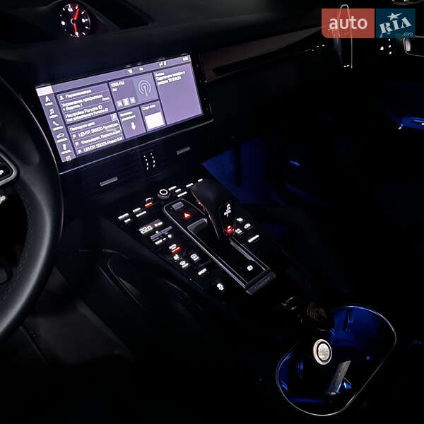 Внедорожник / Кроссовер Porsche Cayenne 2019 в Харькове