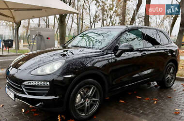 Позашляховик / Кросовер Porsche Cayenne 2010 в Харкові
