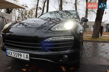 Внедорожник / Кроссовер Porsche Cayenne 2010 в 