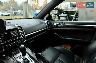 Внедорожник / Кроссовер Porsche Cayenne 2010 в 