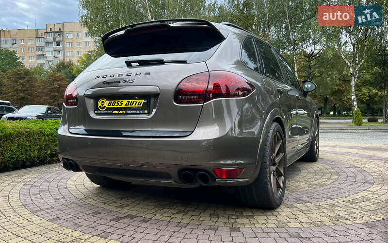 Внедорожник / Кроссовер Porsche Cayenne 2012 в Львове