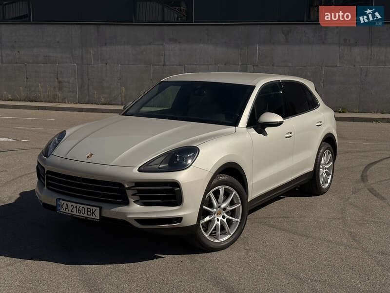 Внедорожник / Кроссовер Porsche Cayenne 2020 в 