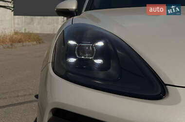 Внедорожник / Кроссовер Porsche Cayenne 2020 в 