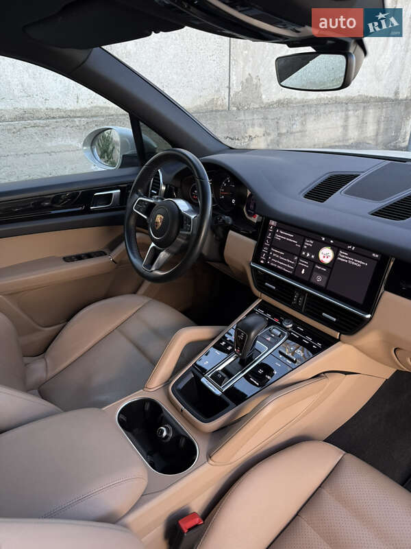 Позашляховик / Кросовер Porsche Cayenne 2020 в Києві