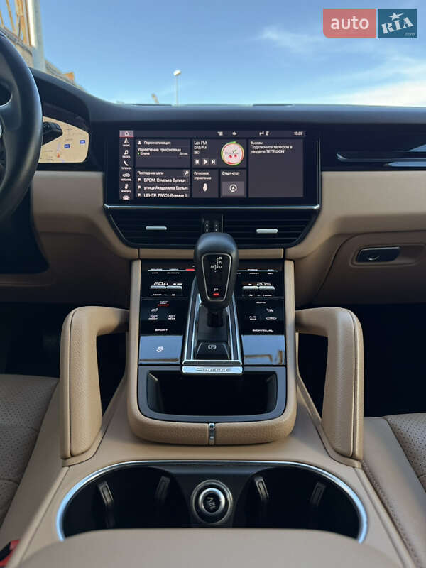 Позашляховик / Кросовер Porsche Cayenne 2020 в Києві