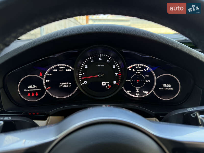 Позашляховик / Кросовер Porsche Cayenne 2020 в Києві