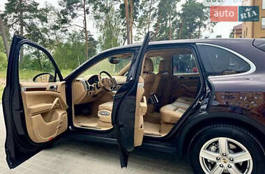 Позашляховик / Кросовер Porsche Cayenne 2011 в 