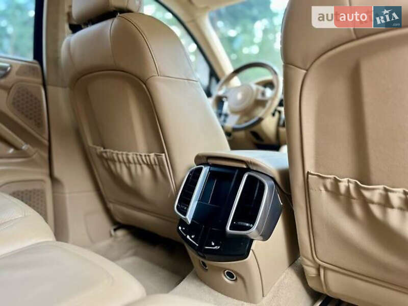 Внедорожник / Кроссовер Porsche Cayenne 2011 в Переяславе фото 14 Внедорожник / Кроссовер Porsche Cayenne 2011 в Переяславе