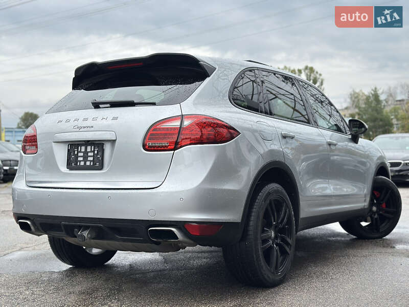 Внедорожник / Кроссовер Porsche Cayenne 2013 в Харькове