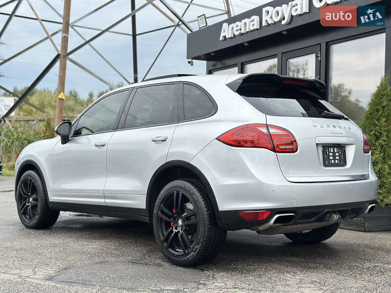 Внедорожник / Кроссовер Porsche Cayenne 2013 в Харькове
