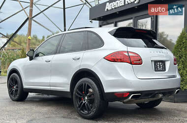 Внедорожник / Кроссовер Porsche Cayenne 2013 в 