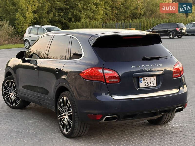 Позашляховик / Кросовер Porsche Cayenne 2011 в Тернополі