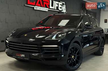 Позашляховик / Кросовер Porsche Cayenne 2018 в 