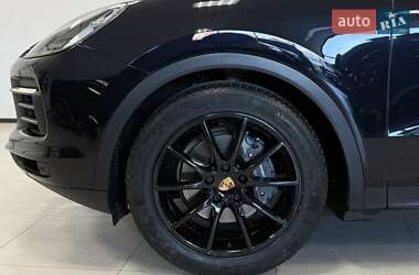 Позашляховик / Кросовер Porsche Cayenne 2018 в 