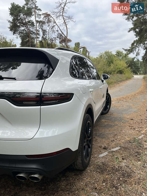 Позашляховик / Кросовер Porsche Cayenne 2018 в Києві