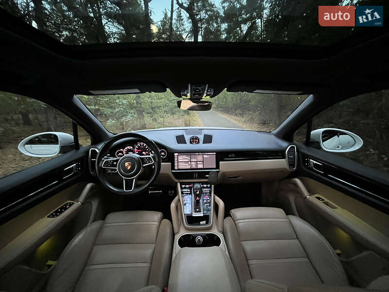 Позашляховик / Кросовер Porsche Cayenne 2018 в Києві