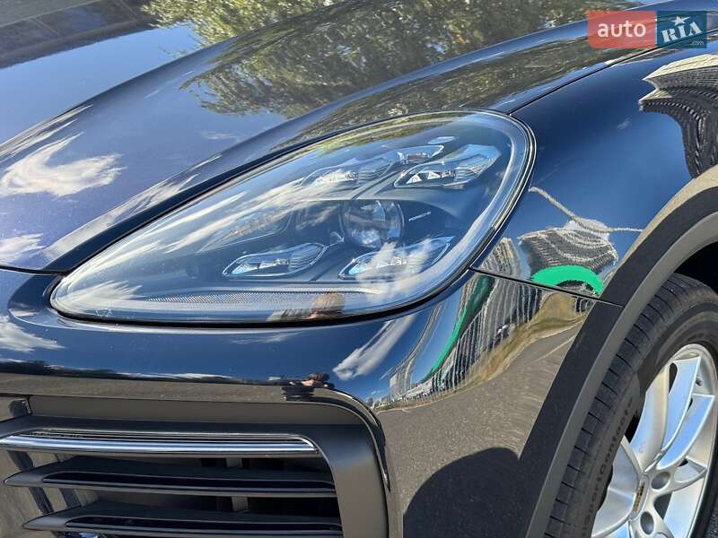 Позашляховик / Кросовер Porsche Cayenne 2019 в Києві