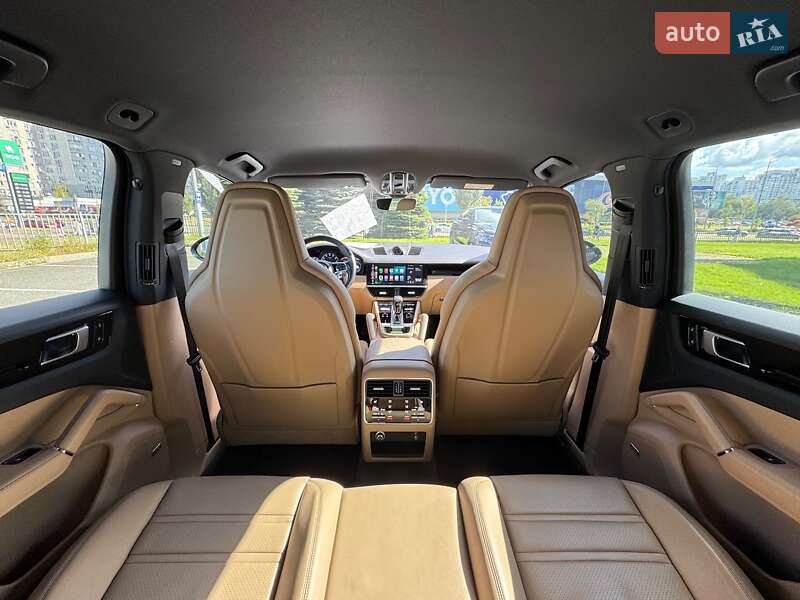 Позашляховик / Кросовер Porsche Cayenne 2019 в Києві