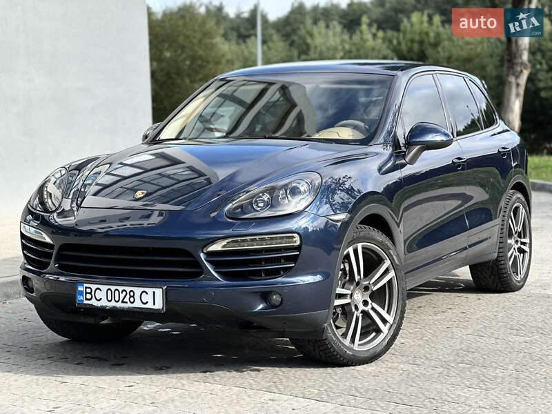 Позашляховик / Кросовер Porsche Cayenne 2013 в 