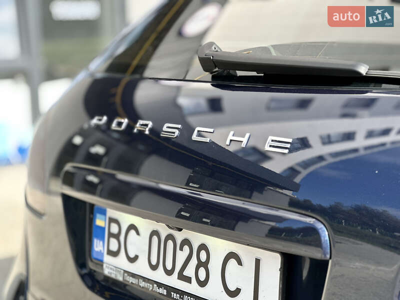 Внедорожник / Кроссовер Porsche Cayenne 2013 в Львове