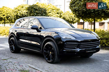 Внедорожник / Кроссовер Porsche Cayenne 2020 в 