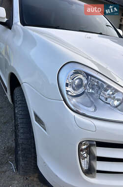 Позашляховик / Кросовер Porsche Cayenne 2009 в 