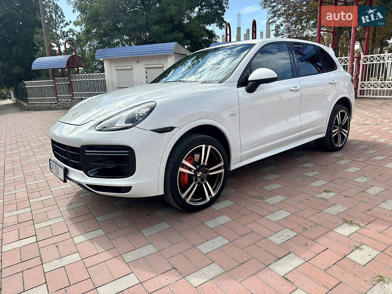 Позашляховик / Кросовер Porsche Cayenne 2014 в Умані