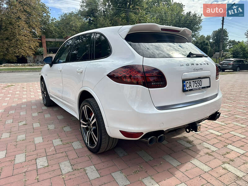 Позашляховик / Кросовер Porsche Cayenne 2014 в Умані