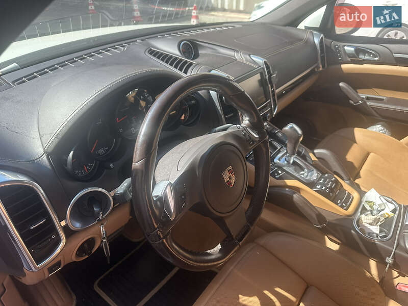 Позашляховик / Кросовер Porsche Cayenne 2014 в Умані