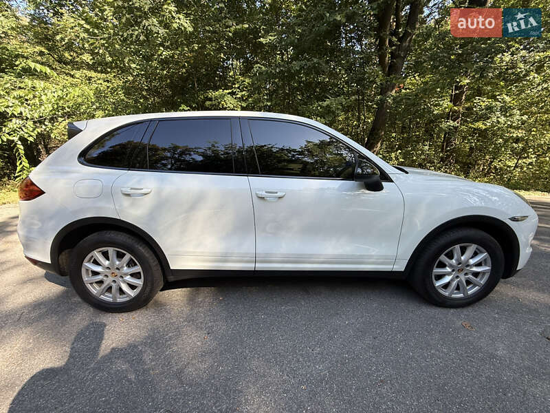 Внедорожник / Кроссовер Porsche Cayenne 2013 в Киеве фото 12 Внедорожник / Кроссовер Porsche Cayenne 2013 в Киеве