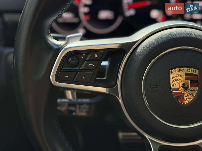 Позашляховик / Кросовер Porsche Cayenne 2021 в Києві