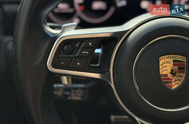 Внедорожник / Кроссовер Porsche Cayenne 2021 в 