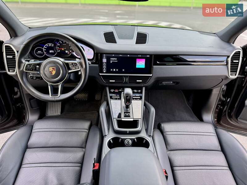 Позашляховик / Кросовер Porsche Cayenne 2018 в Києві