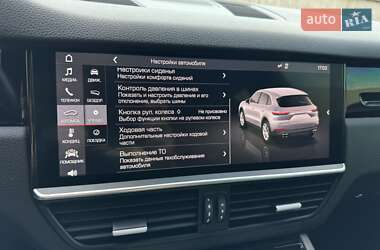 Внедорожник / Кроссовер Porsche Cayenne 2018 в 