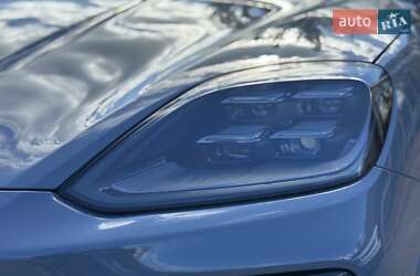 Позашляховик / Кросовер Porsche Cayenne 2024 в 