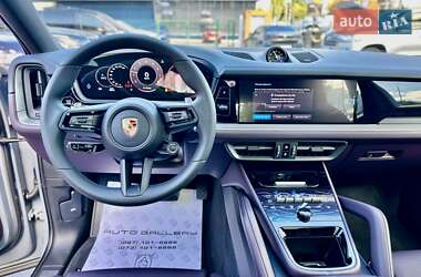 Позашляховик / Кросовер Porsche Cayenne 2024 в 