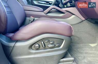 Позашляховик / Кросовер Porsche Cayenne 2024 в 