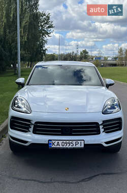 Позашляховик / Кросовер Porsche Cayenne 2019 в 