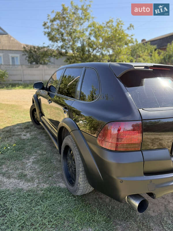 Позашляховик / Кросовер Porsche Cayenne 2004 в Кривому Розі