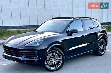 Внедорожник / Кроссовер Porsche Cayenne 2017 в Киеве